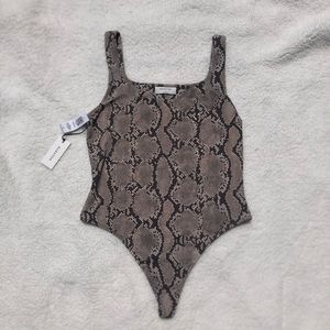 NWT Babaton Contour Bodysuit Snakeprint